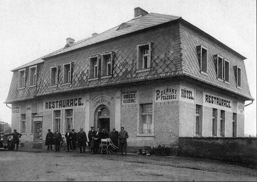 Opo�no, hotel Maty� 1928-2008