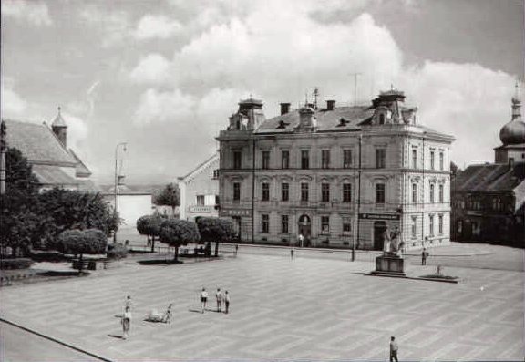Opo�no, n�m�st� 1960-2009