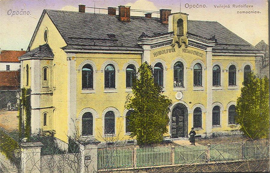 Opo�no, nemocnice 1915-2007