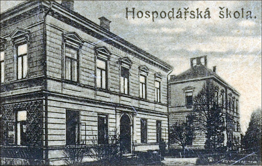 Opo�no hospital - school 19yy-2006