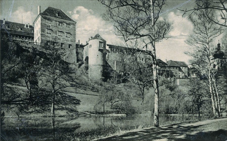 Opo�no, chateau 192x-2007